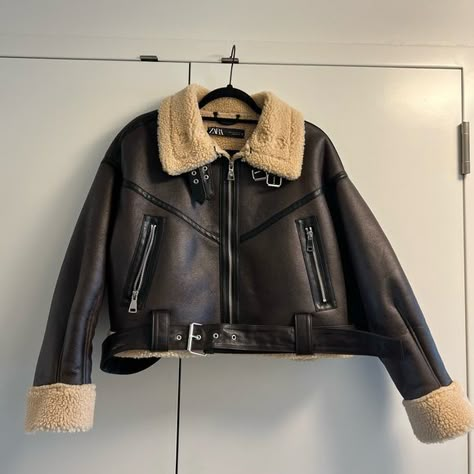 Zara Double Faced Jacket Zara Double Faced Jacket Brown, Zara Double Faced Jacket Outfit, Double Faced Jacket Outfit, Zara Double Faced Jacket, Double Faced Jacket, Fame Clothes, Outfit Zara, Zara Jacket, Zara Shorts