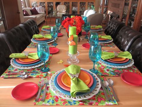 I love colorful tables and this table catches every color in the butterfly placemats.  The Welcomed Guest: Fun Butterflies and Fiestaware Table #springtablescape #fiestaware Fiesta Dinnerware Tablescapes, Fiesta Ware Table Settings, Patio Tablescapes, Fiestaware Display, Fiestaware Tablescapes, Butterfly Placemats, Mom Brunch, Tablescapes Spring, Fiesta Kitchen