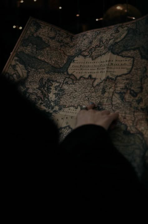 Dark Academia Map, Maps Aesthetic, Dark Acadamia, A Darker Shade Of Magic, Magic Aesthetic, Hannibal Lecter, Dark Academia Aesthetic, Secret Society, Ex Machina