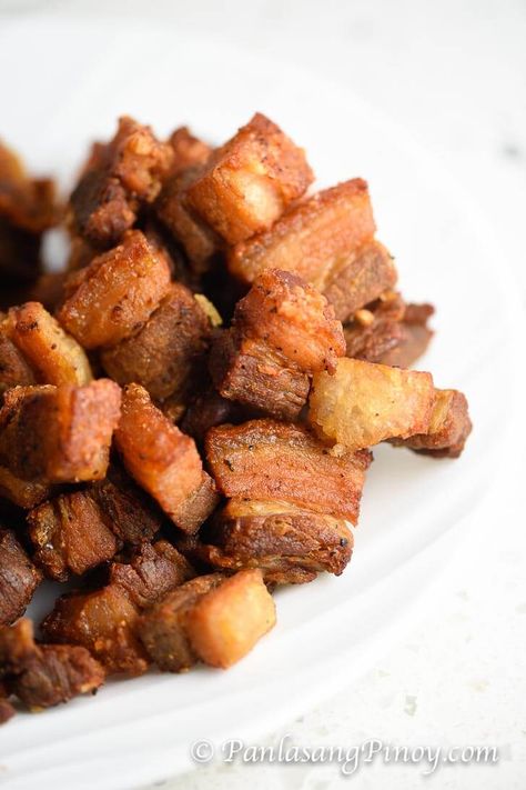 Tulapho Recipe (Crispy Fried Pork) - Panlasang Pinoy Food Recipes Meat, Steak Dinner Sides, Super Recipes, Recipes Meat, Recipes Mexican, Fried Pork Chops, Food Meat, Crispy Pork, Fried Pork