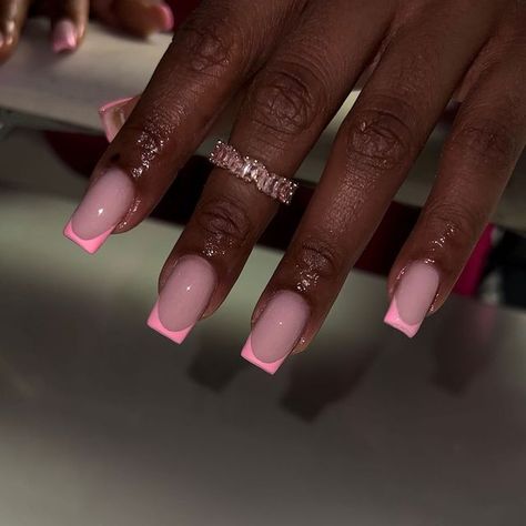 Nails Inspo Dark Skin, Poly Gel Nails Design Short, Short Acrylic Nails Square Spring, Spring Nails Square Short, Short Square Spring Nails, Poly Gel Nails Design, Spring Nails Dark Skin, Spring Nails Square, Polygel Nails Design