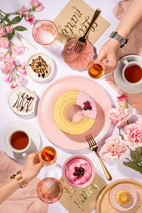 Mothers Day Food Photography, Valentine's Day Food Photography, Jenna Rae Cakes, Valentine Cake Photography, Valentine Food Photography, Food Photography Set Up, Pink Food Photography, Cake Photography Styling, Mothers Day Projects