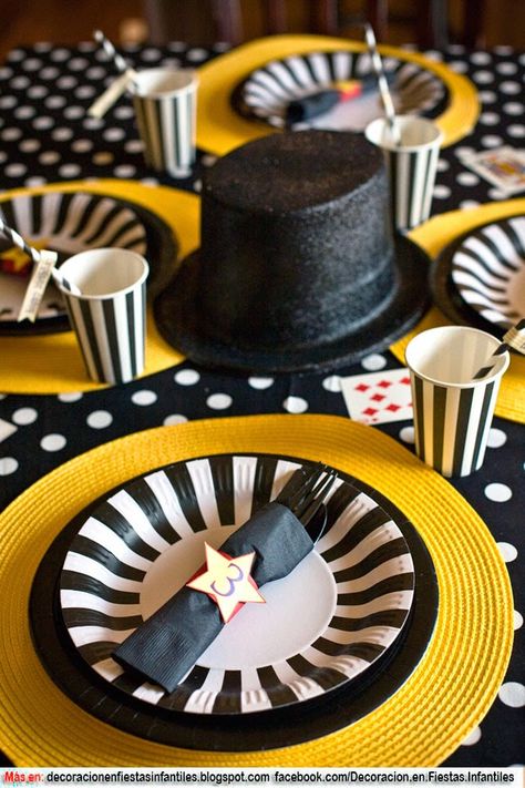 FIESTA INFANTIL DE MAGIA Magic Themed Birthday Party, Magic Show Birthday Party, Magic Theme Party, Magic Party Theme, Magic Show Party, Magic Party Ideas, Magician Birthday Party, Magician Party, Magic Birthday Party