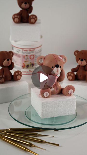 1,108 likes, 19 comments - dicakestudio on May 3, 2024: "The easiest way to make a teddy bear, made from @saracinodolci pasta model #cakeart #modelling #cakeworld #sugarpaste #sugarart #fondant ...". Easy Fondant Decorations, Make A Teddy Bear, Baby Shower Cupcake Cake, Fondant Teddy Bear, Teddy Cakes, Baby Shower Cake Designs, Bear Cake Topper, Teddy Bear Cakes, Sugar Bears