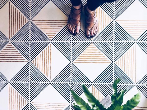 Tile That Looks Like A Rug, Boho Bathroom Tile Floor, Painted Stencil Tile Floor, Painted Entryway Floors, Stenciling Tile Floor, Boho Flooring Ideas, Painted Tile Floor Ideas, Front Entry Tile Floor, Boho Tile Floor