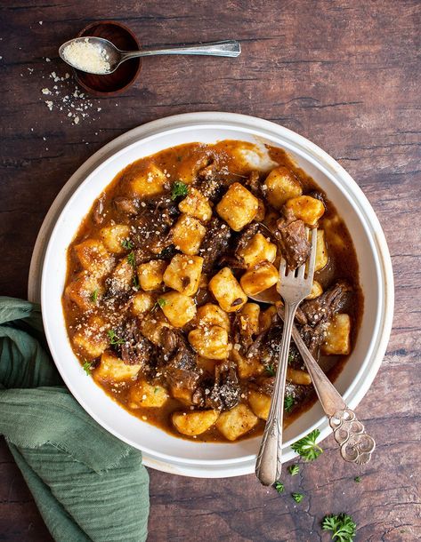 Braised Short Rib Gnocchi, Short Rib Sauce, Cheese Gnocchi, Braising Recipes, Italian Meat Sauce, Rib Sauce, Making Gnocchi, Italian Meats, Spinach Ricotta