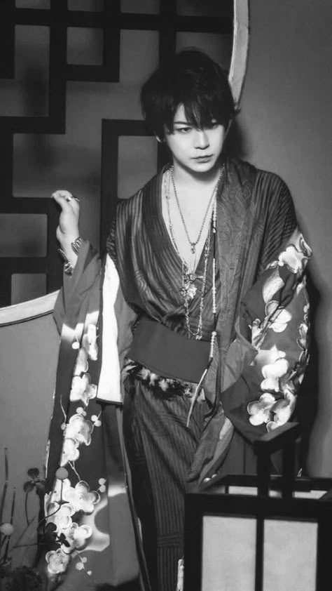 Men's Yukata, Secondary Characters, Kazuya Kamenashi, Kimono Traditional, Kat Tun, People References, Japanese Traditional Clothing, Male Kimono, Movie Soundtracks