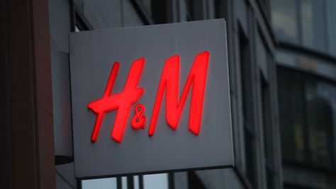 H And M Logo, H&m Logo, M Sign, Logo H, H And M, Short Quiz, M Logo, Girls Natural Hairstyles, Cheap Monday