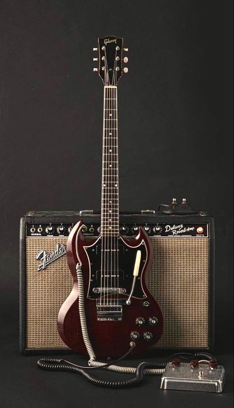 Sg Electric Guitar, Sg Guitar Aesthetic, Gibson Sg Aesthetic, Custom Electric Guitar Design, Gibson Guitars Electric, Cool Bass Guitars, Cool Guitar Designs, Gibson Aesthetic, Electric Guitar Gibson