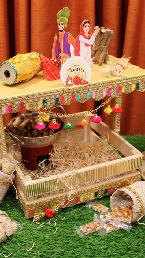 Adirag by Aditi | Colorful Lohri and Sankranti Hamper Sets for Gifting DM for more details #lohri #lohri2024 #makarsankranti #sankranti #bespokegifting... | Instagram Lohri Decoration Platter, First Lohri Decoration Ideas, Lohri Decoration Ideas Night, Lohri Hampers Ideas, Lohri Gifts Hampers, Lohri Gift Packing Ideas, Lohri Party Decor, Lohri Decoration Ideas, Lohri Hampers