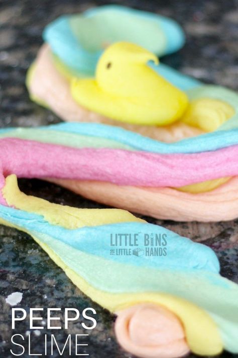 Easter Peeps Slime Recipe. Taste safe peeps slime for Easter science and Easter sensory play using peeps candy! Easter Sensory Activities, Candy Science Experiments, Easter Stem, Easter Science, Easter Sensory, Edible Slime Recipe, Candy Science, Peeps Candy, Homemade Slime Recipe