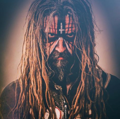 Rob Zombie 🖤 photo by Rob Fenn Rob Zombie Makeup Ideas, Rob Zombie Makeup, Zombie Face Paint, Zombie Ideas, Zombie Tattoo, Zombie Photo, Visualization Board, Zombie Style, Male References