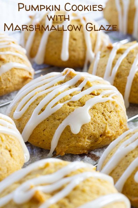 Marshmallow Glaze Recipe, Pumpkin Spice Sugar Cookies, Spice Sugar Cookies, Chewy Ginger Cookies, Pumpkin Pie Cake, Soft Pumpkin Cookies, Honey Barbecue, Pumpkin Cookie Recipe, Marshmallow Cookies