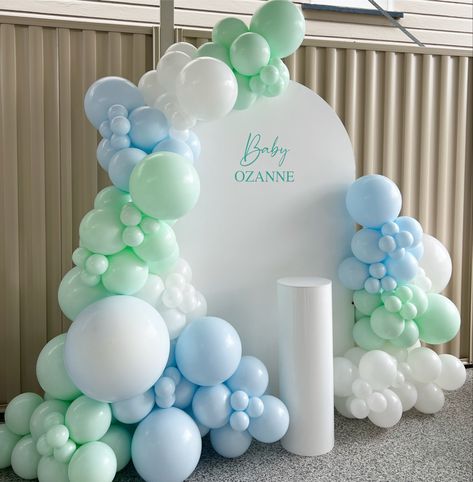 Blue Pastel Birthday Party Decorations, Light Blue And Green Balloon Garland, Blue And Green Balloons Decoration, Pastel Blue Balloons, Balloons On Arch, Blue And Green Balloon Garland, Blue And Green Balloons, Baby Shower Color Themes, Christening Balloons