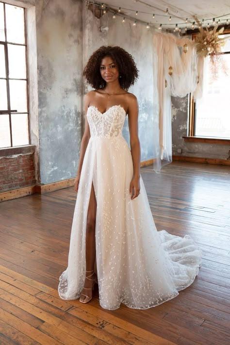 All Who Wander, Best Friend Wedding, Black Bride, Afro Girl, Wedding Mood Board, Wedding Mood, Lace Wedding Dress, Wedding Planners, Friend Wedding