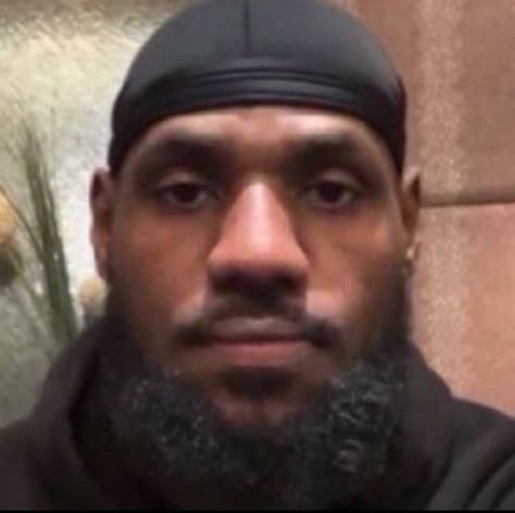 Lebron James Funny Face, Lebron James Meme, Lebron James Funny, Nba Funny, Basketball Photography, Nba Pictures, Reaction Face, Roblox Memes, Basketball Pictures