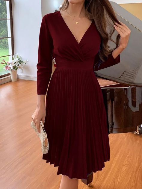 Burgundy Short Sleeve Dress, Maroon Outfits For Women, Maroon Dress Outfit Formal, Maroon Colour Dress, Dress Merah Maroon, Burgundy Dress Outfit Casual, Christmas Dress Women Classy, Maroon Dress Outfit, Maroon Red Dress