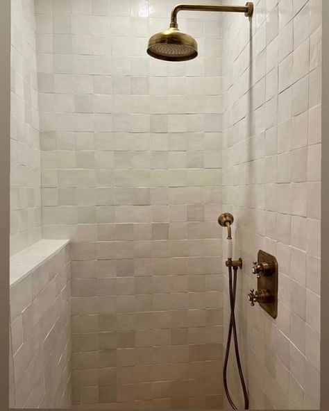 Zellige Tile Bathroom, Lodge Bathroom, Current Interior Design Trends, Moroccan Bathroom, Rustic Toilets, Brick Look Tile, London Interior, Gorgeous Tile, Small Tiles