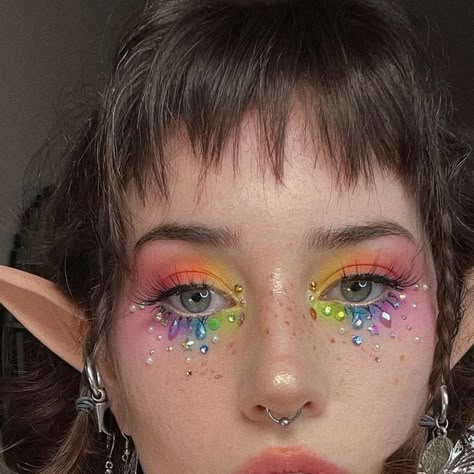 Rainbow Fairy Makeup, Rainbow Face Makeup, Rainbow Makeup Looks Pride, Rainbow Freckles, Androgynous Wedding, Wicked Makeup, Rainbow Blush, Eyeliner Inspo, Rainbow Costume