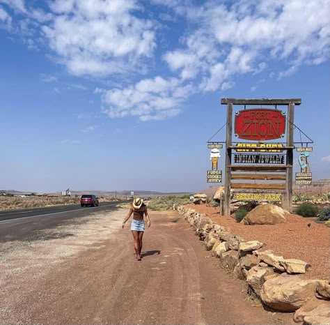 Western Road Trip Aesthetic, Usa Road Trip Aesthetic, June Brown, Lexi Hidalgo, Country Summer, Usa Country, Us Road Trip, American Road Trip, I Want To Travel