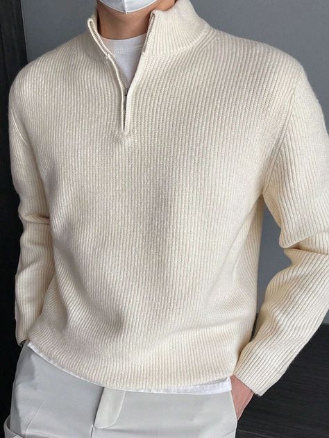 2025 Fashion Trends Winter Men, Mockneck Top Outfit Men, Elegantes Outfit Herren, Quater Zipper Outfit Men, Classy Men Outfits, Old Money Outfits Men Winter, Winter And Fall Outfits, Fall Outfits For Men, Sweater Outfits Men