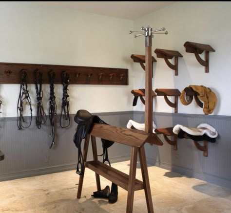 Tack Room Design Ideas, Tack Room Decor, Tackroom Ideas Equestrian, Stable Tack Room, Barn Interior Design, Dream Barn Stables, Tack Locker, Tack Room Organization, Horse Tack Rooms