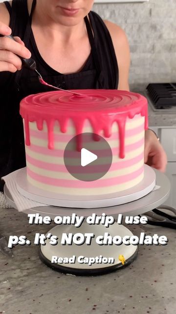 Icing Drip Recipe, Drip Edge Cake, Royal Icing Drip Recipe, Perfect Drip Cake, How To Do A Drip On A Cake, Cake Decorating Dripping Icing, Easy Drip Icing, How To Make Icing Drip Down Cake, Cake Icing For Decorating