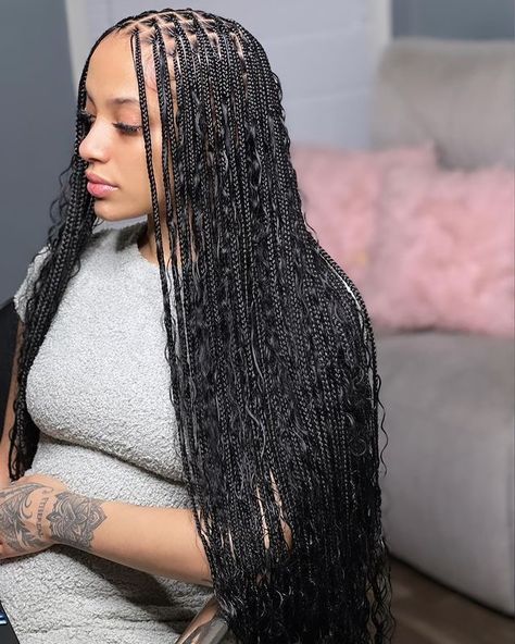 Micro Braids With Curls, Micro Boho Braids, Light Curls, Natural Hair Bun Styles, Short Box Braids Hairstyles, Big Box Braids Hairstyles, Black Ponytail Hairstyles, Box Braids Hairstyles For Black Women, Twist Braid Hairstyles