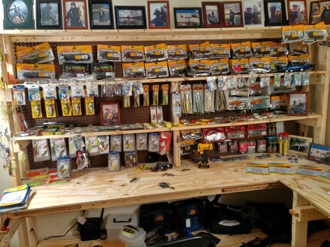 Fishing Garage Organization, Fishing Shed Ideas, Fishing Room Organization, Fishing Shop Design, Fishing Work Bench, Fishing Room Ideas, Fishing Room Man Caves, Fishing Storage Ideas, Fishing Workshop