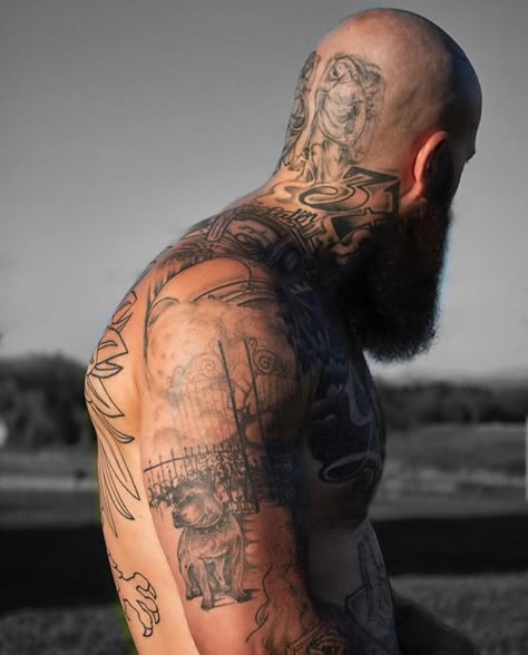 ���BEARD-INK-STYLE Mode Head Tattoo Hair, Bald Tattoo, Beard And Tattoos, Man With Tattoos, Tattoos And Beards, Tatto Boys, Bald Beard, Brown Beard, Beards And Tattoos