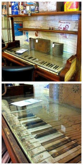 14258286264 Piano Redo, Piano Repurpose, Piano Desk, Old Piano, Piano Art, Old Pianos, Piano Bar, Dream Book, Up House