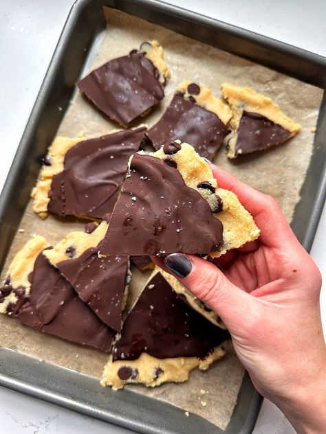 Chocolate Chip Cookie Dough Bark (vegan + gluten-free) - rachLmansfield 4 Ingredient Cookie Dough Bark, Chocolate Chip Cookie Dough Bark, Healthy Cookie Dough Bark, Cookie Dough Bark, Chocolate Chip Walnut Cookies, Cookie Dough To Eat, Dessert Snacks, Make Chocolate Chip Cookies, Dairy Free Snacks