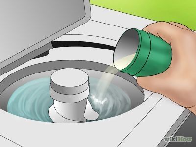 How to Get Rid of Lint when Washing Clothes -- via wikiHow.com How To Get Lint Off Clothes, How To Remove Lint From Clothes, Lint Removal Hacks, Stain Hacks, Roommate Ideas, How To Remove Lint, Remove Lint From Clothes, Clothes Washing, Remove Lint