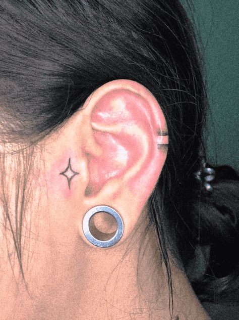 Side Face Ear Tattoo, Female Ear Tattoos, Small Star Face Tattoo, Tattoos In Front Of Ear, Alt Piercings Ear, Front Ear Tattoo, Sparkle Face Tattoo, Star Ear Tattoo, Tattoo In Front Of Ear