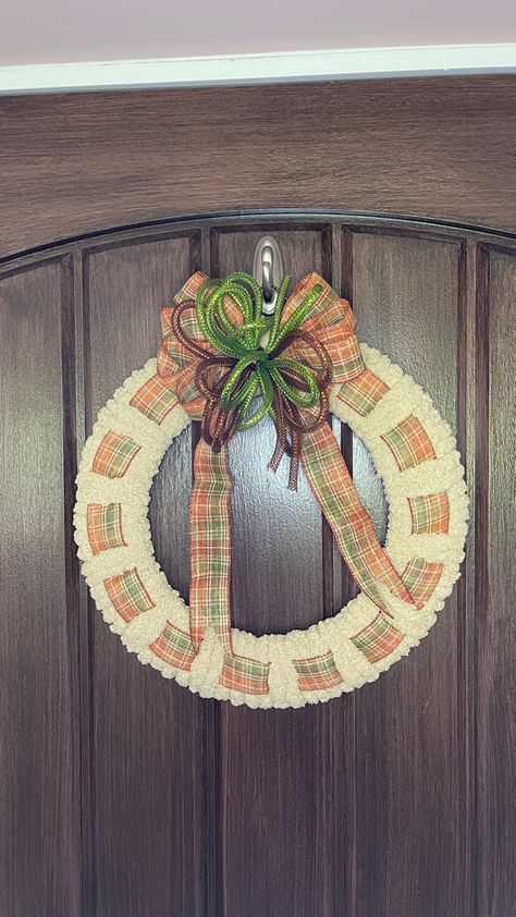 Wrapped Yarn Ribbon Wreath Tutorial, Ribbon And Yarn Wreath Diy, Wrapped Yarn Ribbon Wreath, Chunky Yarn And Ribbon Wreath, Yarn And Ribbon Wreath Tutorial, Ribbon And Yarn Wreath, Yarn And Ribbon Wreath Diy, Chunky Yarn Wreath Diy, Yarn And Ribbon Wreath