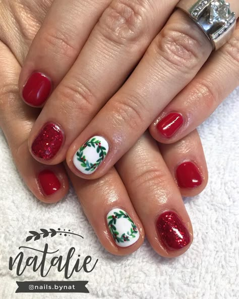 Wreath Nails Christmas, Christmas Wreath Nails, Wreath Nails, Natalie Decker, Painted Nail Art, Instagram Christmas, Dipped Nails, Christmas Nail Designs, Christmas Nail