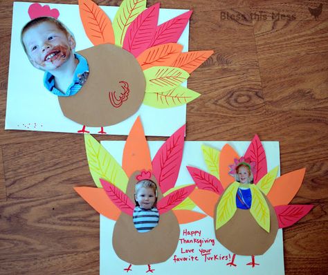 5 Easy Turkey Crafts for Kids - "turkey yourself" we sent these to grandma last year and it was so much fun. She loves the mail and the kids thought they were hilarious turkeys. Turkey Crafts Preschool, Diy Thanksgiving Crafts, Thanksgiving Turkey Craft, Easy Thanksgiving Crafts, November Crafts, Turkey Crafts, Thanksgiving Preschool, Thanksgiving Art, Turkey Craft