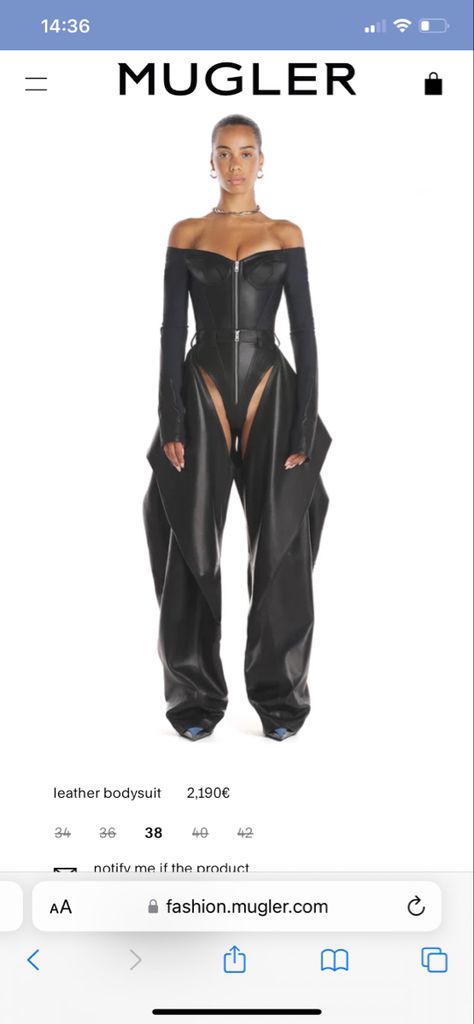 Mugler Outfit, 2023 Pants, Corset Ideas, Leather Bodysuit, Performance Outfits, Winter Jeans, Winter 2023, Performance Outfit, Fall Winter