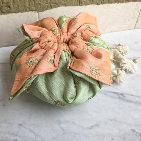 Petal Potli Coral and Mint Green Crochet Free Patterns, Dice Bags, Handmade Fabric Bags, Bags Patterns, Potli Bag, Free Crochet Bag, Wedding Gifts Packaging, Crochet Bag Pattern Free, Potli Bags