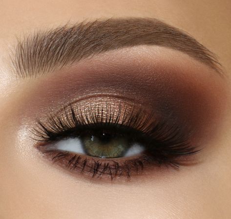 Machiaj Smokey Eyes, Make Up Designs, Ball Makeup, Gold Smokey Eye, Eye Makeup Images, Wedding Eye Makeup, Eye Makeup Pictures, Beautiful Eye Makeup, Makijaż Smokey Eye