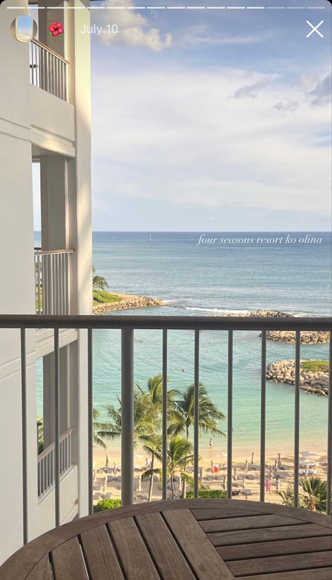 Hotel Balcony Aesthetic, Hotel Instagram Story, Beach Hotel, Hawaii Hotel Aesthetic, Couples Vacation Photos, Beach View From Balcony, Sea View From Balcony, Sea View Hotel Room, Sunny Pictures