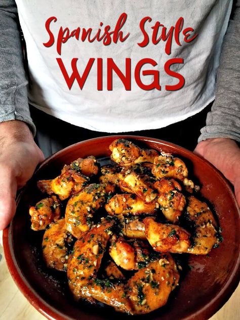 Spanish Chicken Wings, Spanish Style Chicken, Spanish Stew, Authentic Spanish Recipes, Fiesta Food, Tapas Dinner, Spanish Foods, Spanish Chicken, Work Food