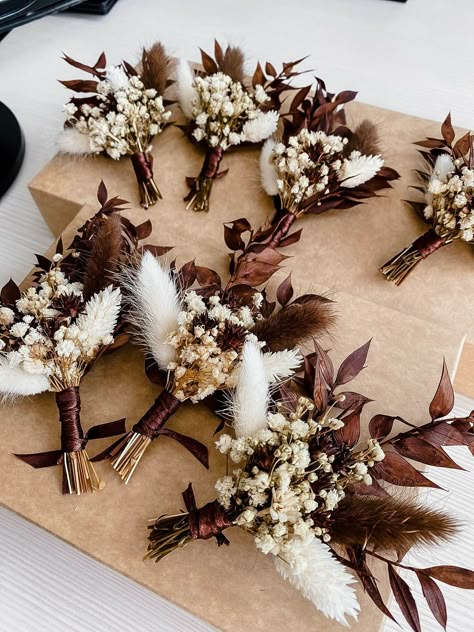 Fall Rustic wedding grooms boutonniere with dried flowers and satin ribbon. - Boutonnière size approx. 15 x 8 cm. Price is for 1 boutonnière! PROCESSING TIME : 1-3 business days IMPORTANT DELIVERY INFORMATION: All parcels to United States will be delivered via USPS - 7-10 business days, parcels within EUROPEAN UNION (incl. UK, Switzerland, Norway) will be delivered via UPS standard service - 5-10 business days (+ phone number is required for the courier), Parcels to Canada, Australia and other c Fall Groomsmen, Rustic Wedding Boutonniere, Fall Rustic Wedding, Brown Wedding Themes, Fall Groom, Rustic Wedding Groom, Boutonniere Wedding Rustic, Grooms Boutonniere, Groom Buttonholes