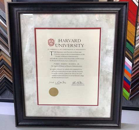 ‍ Harvard University diploma custom framed with textured matting, UV glass and leather frame by @larsonjuhl! #art #pictureframing #customframing Harvard Diploma, Oxford Diploma, Diploma Aesthetic, Harvard Mba, Diploma Design, University Certificate, Harvard Students, Law School Inspiration, Graduation Diploma