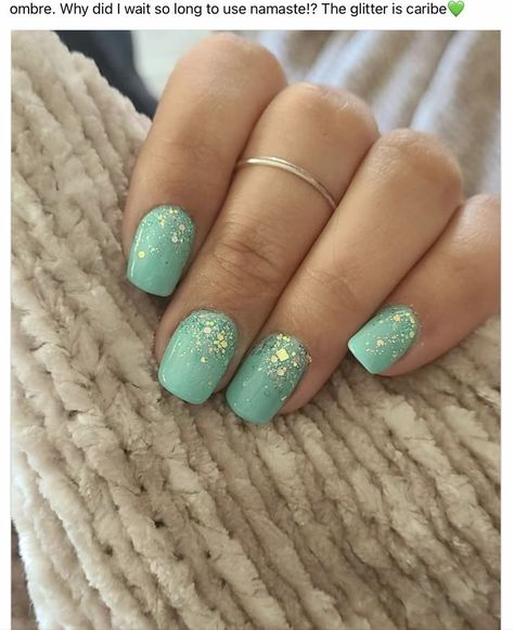 Pastel Green Nails With Glitter, Teal Green Nails Acrylic, March Sns Nails, Easter Sns Nails, March Color Nails, Mint Dip Nails, April Dip Nails, Nails In March, Green March Nails