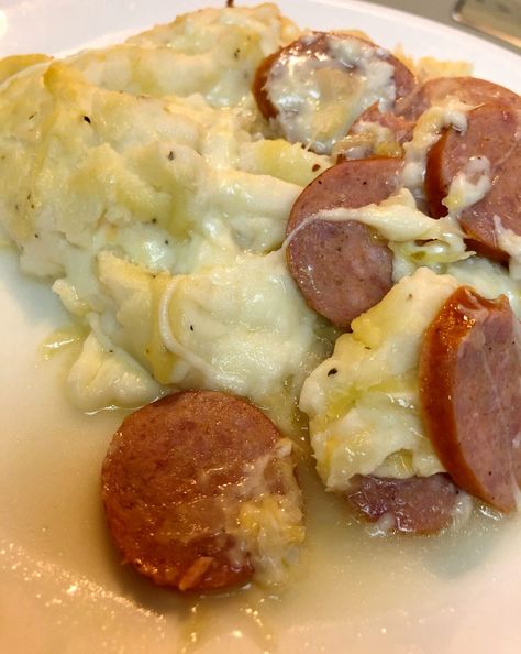 Creamy cheesy comfort food casserole Kielbasa Mashed Potatoes, Kielbasa And Mashed Potatoes, Saurkraut And Kielbasa, Everyday Food Recipes, Easy Chicken Casserole Recipes, Slow Cooker Times, Kielbasa Recipes, Chicken Casserole Easy, Winter Cooking