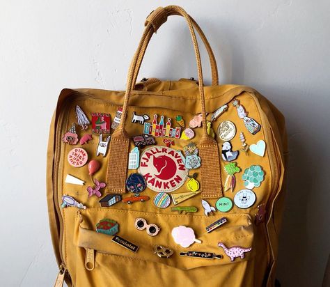 Every pin on my backpack!! The image tagging feature was getting too clumsy, so here’s a list of all of the pins currently on my backpack:… Yellow Kanken, Backpack With Pins, Mochila Jansport, Fjällräven Kånken, Pins Brooch, My Backpack, Aesthetic Backpack, Diy Backpack, Backpack Pins