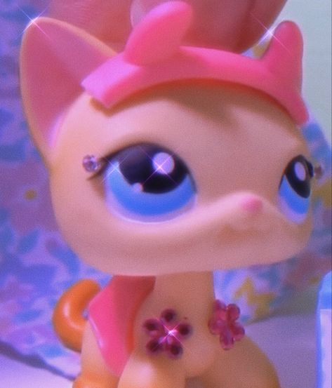 Lps Popular Aesthetic, Lps Popular Pfp, Lps Popular Brooke, Littlest Pet Shop Aesthetic, Lps Wallpaper, Brooke Aesthetic, Lps Aesthetic, Puppet Ideas, Lps Popular