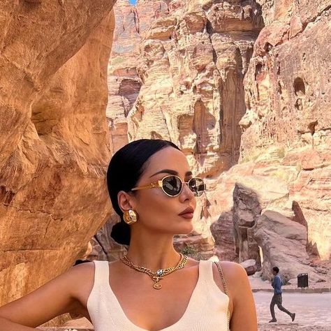 Petra Outfits Jordan, Petra Jordan Drawing, Petra Jordan Aesthetic, Petra Jordan Travel, Petra Jordan, Indiana Jones, Instagram