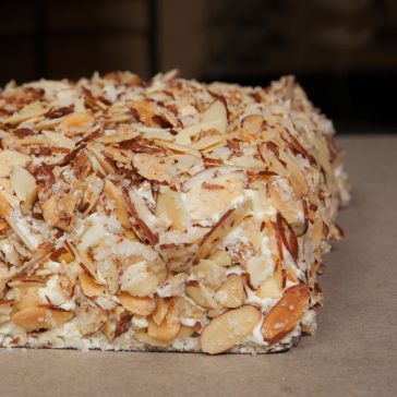 Prantl's Bakery's Burnt Almond Torte. “The Best Cake America Has Ever Made”...delivered from Pittsburg Almond Torte Cake Recipe, Burnt Almond Torte Recipe, Burnt Almond Cake Recipe, Almond Torte Cake, Almond Torte Recipe, Burnt Almond Torte, Almond Torte, Cake Courgette, Almond Cake Recipe